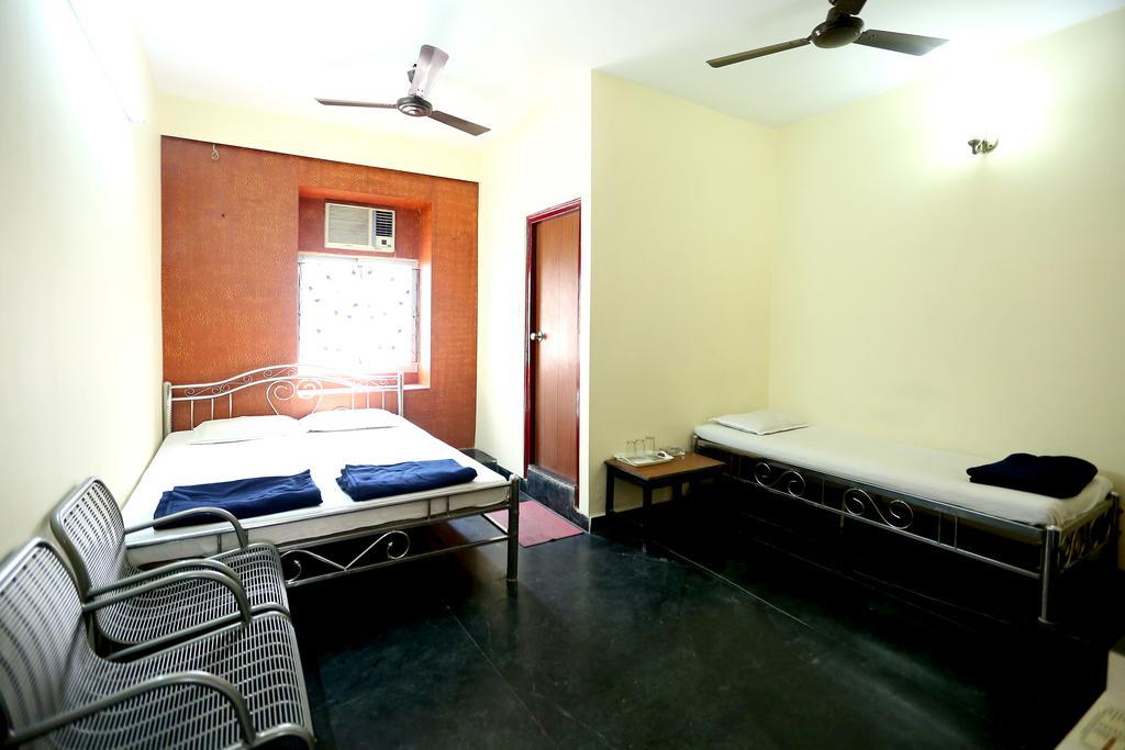 Central Guest House Kolkata Exterior photo
